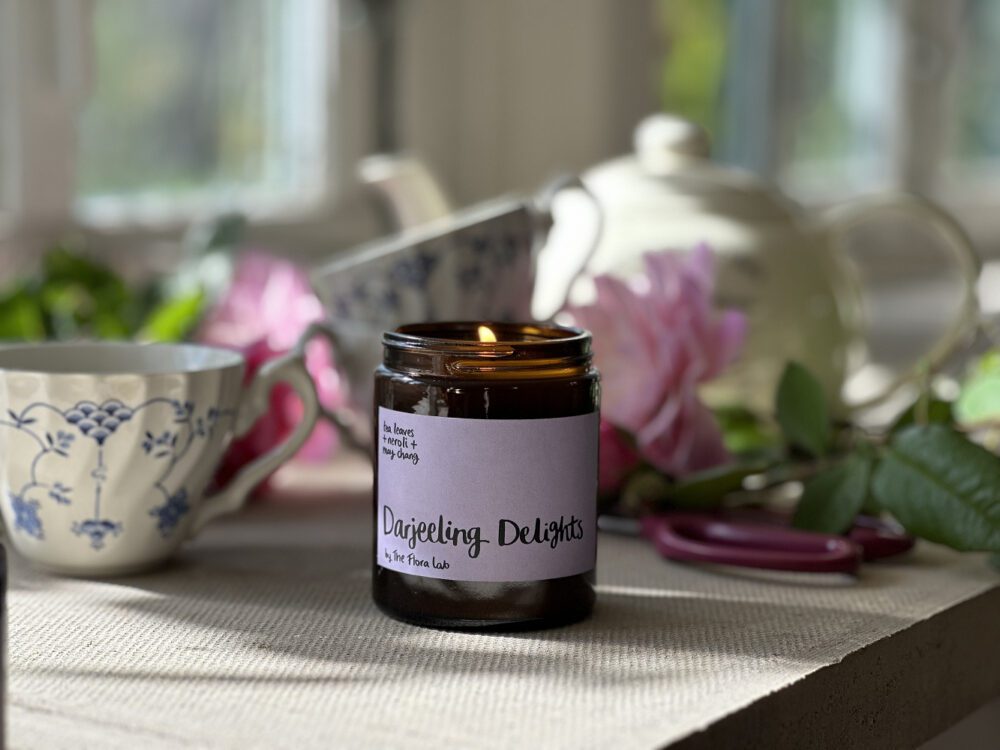 Darjeeling Delights Soy Wax  Candle. Tea Leaves, Neroli & May Chang - Image 4